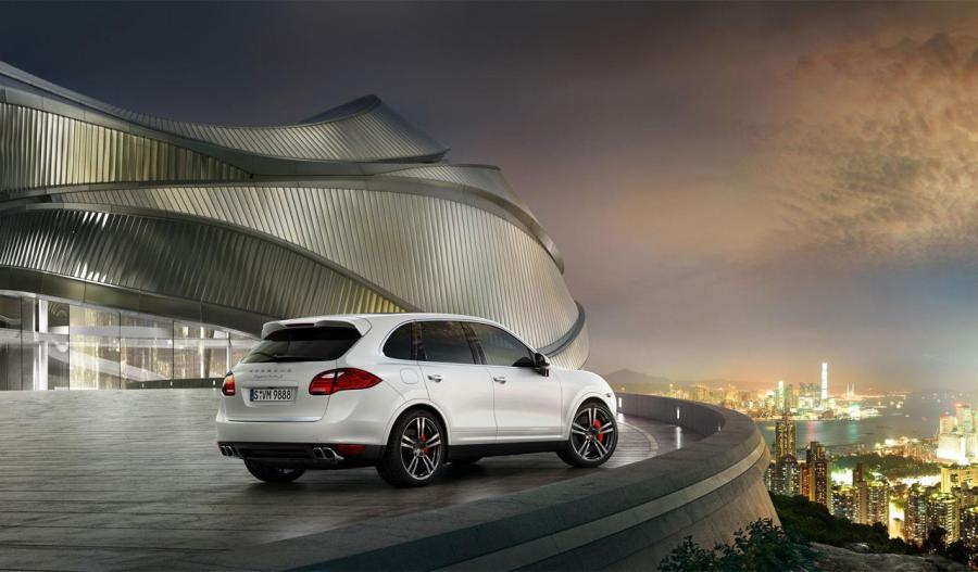  Porsche Cayenne Turbo S 2012 года  (фото 25 из 28)